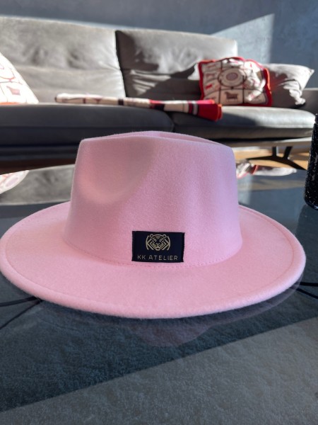 Pinky mood
